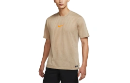 Футболка Nike T-Shirts Men Khaki