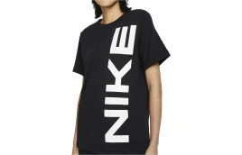 Футболка Nike T-Shirts Women's Black